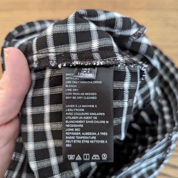 EUC Urban Outfitters UO Womens Size 0 XS Plaid Black White Button Front Pants - Picture 6 of 9